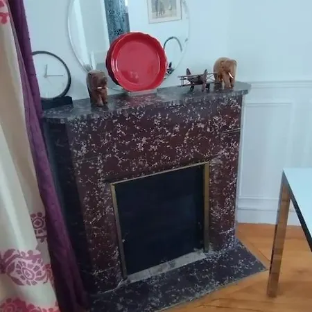 15 Tour Eiffel Cosy Apartment *