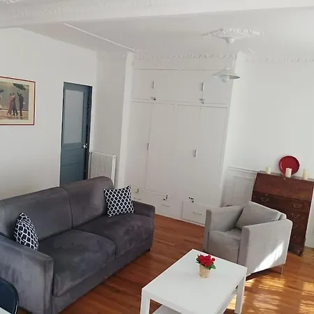 15 Tour Eiffel Cosy Apartment Paris